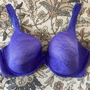 Victoria’s Secret Bra with underwire.